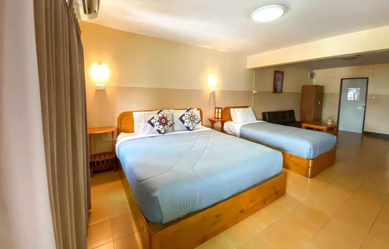 Funky Monkey Cnx - Guesthouse شيانغ ماي المظهر الخارجي الصورة