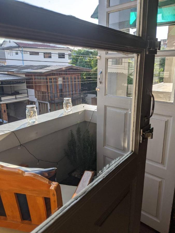 Funky Monkey Cnx - Guesthouse شيانغ ماي المظهر الخارجي الصورة