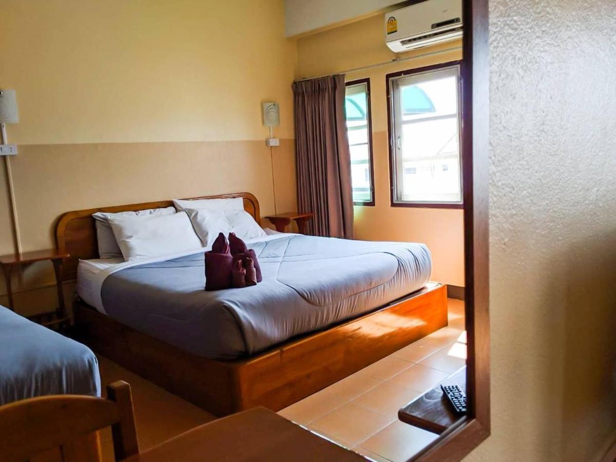 Funky Monkey Cnx - Guesthouse شيانغ ماي المظهر الخارجي الصورة